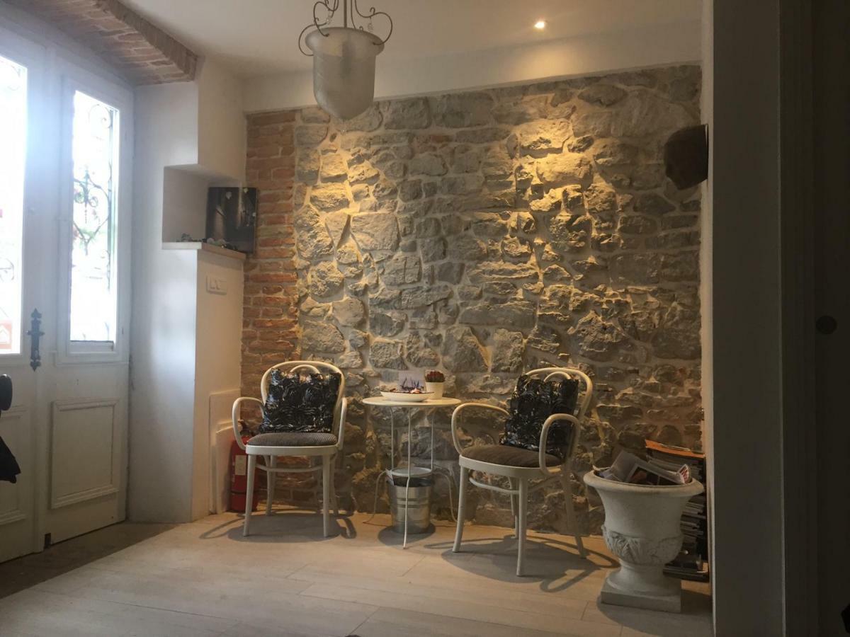 Romantic Apartment Lovran - 4 Stars Buitenkant foto