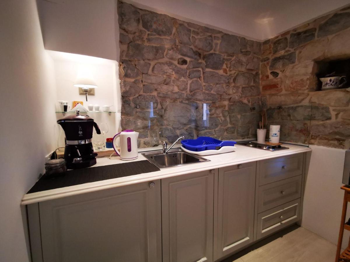 Romantic Apartment Lovran - 4 Stars Buitenkant foto